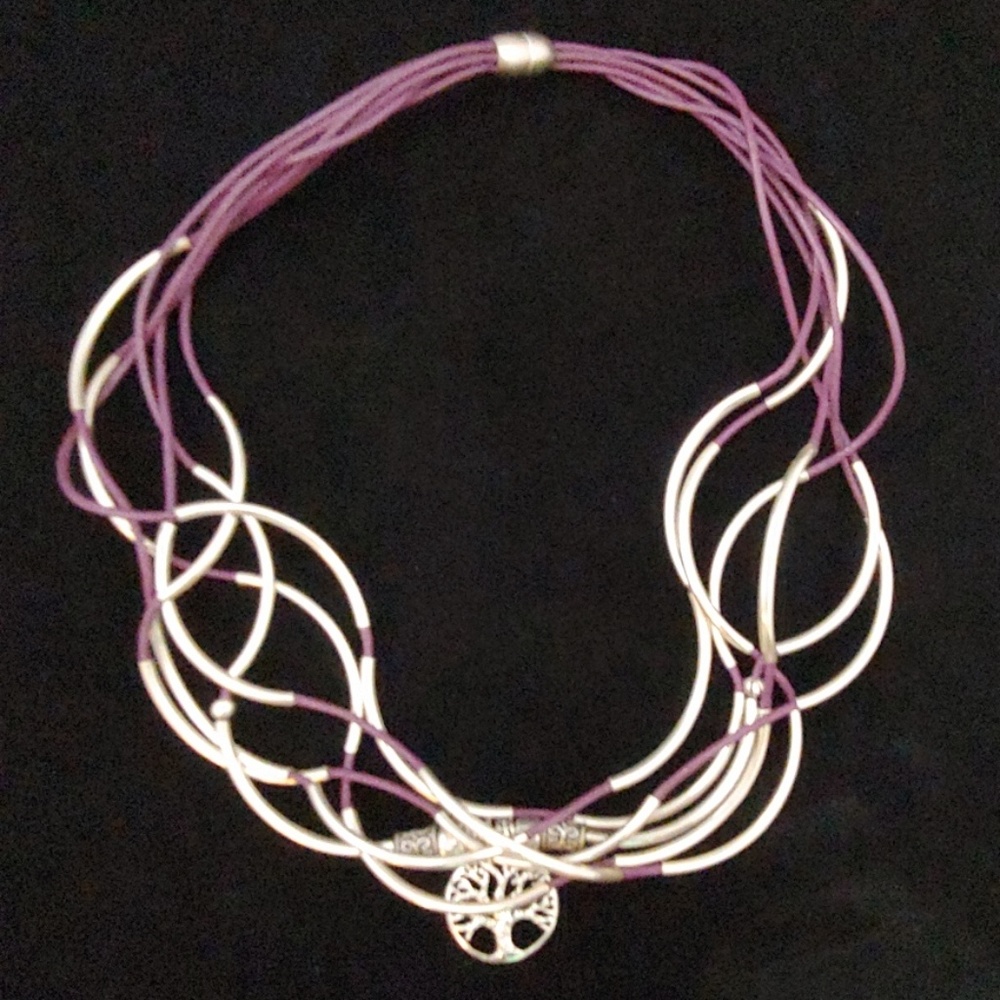 NWOT Tree of Life necklace